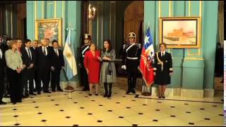 Presidenta Bachelet llega a Argentina y es recibida con honores en la Casa Rosada [upl. by Aksehcnarf50]