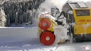 ZAUGGSchienenschneefrässchleuder der Rhätische Bahn [upl. by Akimal]