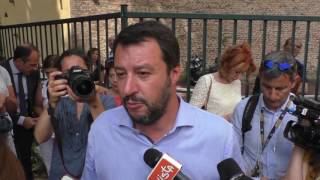 Legge elettorale Salvini “Berlusconi tace forse strizza occhio a Renzi” [upl. by Wolbrom]