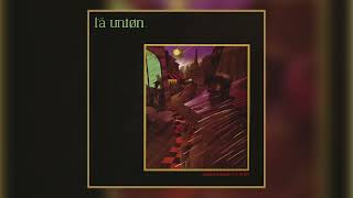 La Unión  Lobo Hombre En París Versión EP Audio Oficial [upl. by Ailices]