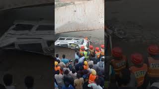 Lahore Accident Container Accident Walton Road Lahore [upl. by Elidad]