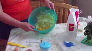 Kochen mit KüchenProductions  Zucchini Plinse einfache Rezepte mit Anleitung [upl. by Kcirdderf]