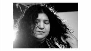 ‪Abida Parveen  Ghoonghat Ohle Na Luk Sajna‬‏  YouTube2flv [upl. by Alister]