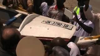 TOUBA PLAQUE POSE DIMMATRICULATION SUR LES PIROGUES AU SENEGAL [upl. by Tullus906]