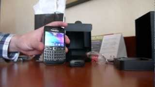 BBWC 2012 Unboxing Blackberry Bold 9790 [upl. by Adnolehs]