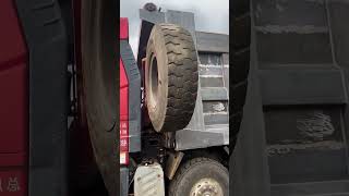 Truck hydraulic spare tire rack Good tools and machinery can increase work efficiency [upl. by Airtemed]