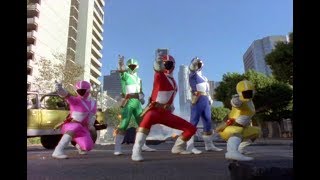 Power Rangers Lightspeed Rescue First Battle  Power Rangers Official [upl. by Winston]