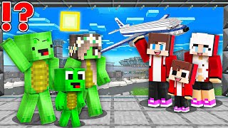 Mikey Family and JJ Family Survive Their First Flight in Minecraft Challenge  Maizen JJ and Mikey [upl. by Easter764]