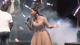 Chisipite Worship Team  Tinokuvongai feat Grace Ngadze [upl. by Aniara]