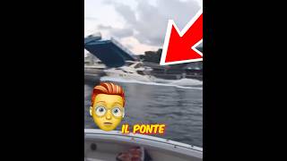 Sfida il ponte e le onde la barca non si ferma 🌊 shorts youtubeshorts [upl. by Meeks]