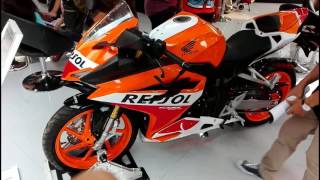 Pameran PRJ 2017 Honda CBR250RR REPSOL Edition 2 cylinder Harga CBR250 RR Repsol 2019 [upl. by Gerick256]