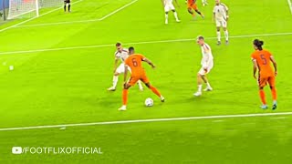 Gravenberch Destroy Wirtz And Kimmich With This Move [upl. by Ahseid196]