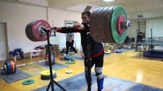 Dmitry Klokov 250kg 550lb ass to the grass front squat  with pause [upl. by Rodney]