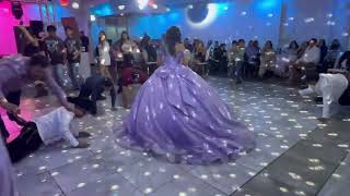 Quinceañera Linzy  Baile de la Iguana Las Vegas NV  No tengo los derechos de autor [upl. by Riancho]