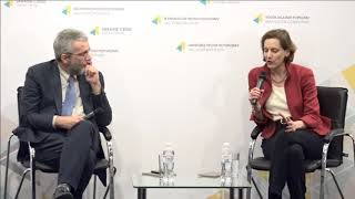 Presentation of the book quotRed Famine Stalins War on Ukrainequot by Anne Applebaum UCMC 20112017 [upl. by Stephenson]