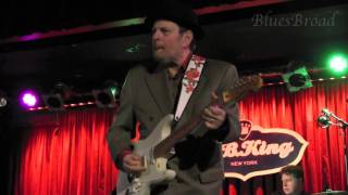 RONNIE EARL quotMoaninquot 22516 • BB King Blues Club NYC [upl. by Jonati156]