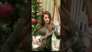 quotSanta Claus Is Coming to Townquot on banjo by Jaimee Perea banjo bluegrasslife bluegrass [upl. by Sulakcin]