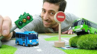 Vidéo avec jouets pour enfants Jardin denfants № 15 Tayo et règles de circulation [upl. by Kcired]