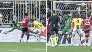 Andre Onana with Sensational DOUBLE save vs Fenerbahce Fenerbahce vs Manchester United Highlights [upl. by Jelks]