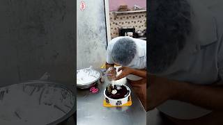 Blueberry 🫐 glaze finishing cake trendingonshorts shortsfeed ytshortsindia ytshortsvideo viral [upl. by Freyah]