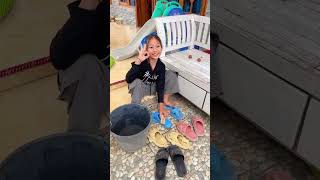 Satu sandal 5ribu 🤣 shortvideo sambilancuan [upl. by Toth]