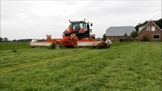 Gras maaien met MF 7720 en Fendt 716 met Kuhn maaiers Roelofs Lemelerveld [upl. by Sinegra]