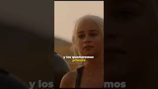 Daenerys Targaryen amenaza a los 13 de Qarth juegodetronos [upl. by Cibis]