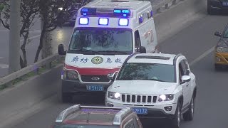 HeBei province Ambulance Responding a JEEP and a BENZ grab the line [upl. by Saxon]