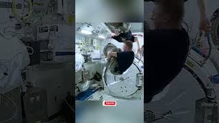 Why Astronauts cant walk when they return to earth facts sciencefacts explaination shorts [upl. by Nikita611]