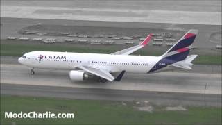 Así llegó el primer vuelo regular de LATAM a Chile con saludo de agua [upl. by Ahsasal641]