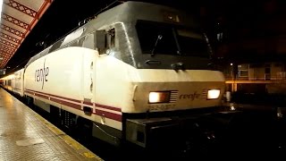 20170115 Renfe Trenhotel quotSurexpresoquot at San Sebastian  スペイン 寝台列車 スルエクスプレッソ号 サン・セバスティアン駅 [upl. by Odnaloy118]