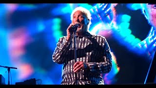 Tom Jones The Windmills of Your Mind 10724 Greek Theater Los Angeles CA [upl. by Eltsryk538]