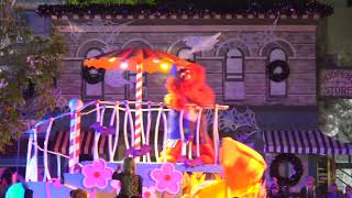 Vintage Neighborhood Street Party Halloween Parade in 4K  Sesame Place Sesame Street Langhorne PA [upl. by Iglesias]