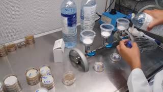 lanalyses µbiologique de leau par filtration sur membrane [upl. by Cecilla911]