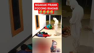 BIKIN NAGAKAK🤣🤣🤣  prank pocong biadab pocongterlucu prank shorts funny [upl. by Lebanna342]