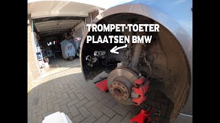 Trompet toeter plaatsen achter Bmw slijkplaatMet humor comments [upl. by Buote978]