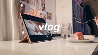 a vlog but more like a food diarys [upl. by Acinoev]