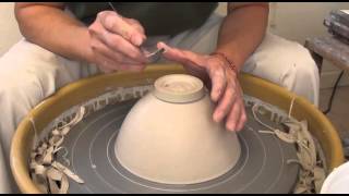 186 Trimming a Noodle Bowl Using Stainless Steel Trimming Tools with HsinChuen Lin 林新春 [upl. by Furr]