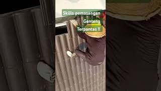 Skills pemasangan genteng terpantasyt rumah construction shorts [upl. by Annej]