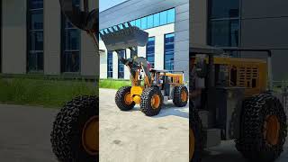 Install antiskid chains on the special loader for underground mines [upl. by Reffinej]