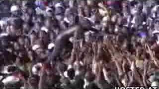 AKON SLAPS FEMALE FAN [upl. by Gizela621]