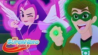 Trabalho em equipe fantástico  Herói do Ano  DC Super Hero Girls Brasil [upl. by Aynwad565]