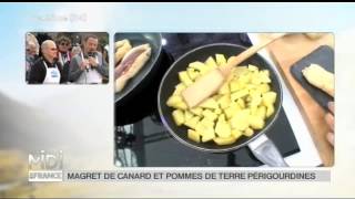 RECETTE  Magret de canard et pommes de terre sarladaises [upl. by Mycah648]