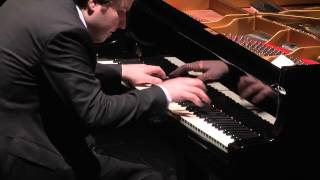 Lukas Vondracek interpreta Scriabin [upl. by Aneloaup]