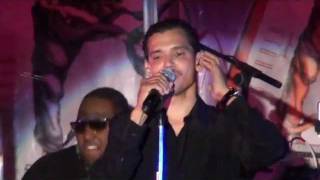 El DeBarge singing quotSecret Gardenquot live [upl. by Vastha251]