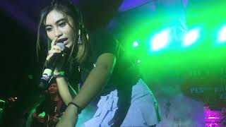 Rocktober Feat Tika Pagraky  Takut Kehilangan Live at HUT Mangupura ke8  22102017 [upl. by Terb]