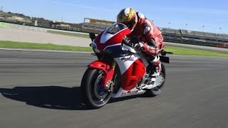 FIRST REVIEW Honda RC213VS MotoGP bike for the road [upl. by Lupiv62]