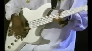 Larry Graham bass Sly amp Family Stone medley live 1997 [upl. by Adnwahsor]