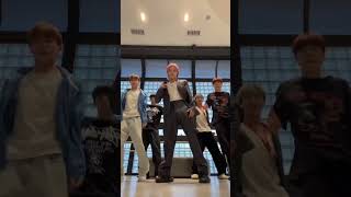 taeyongs tiktok challenge of booty work with his dance crew [upl. by Naylor]