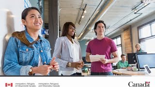 Étudiants étrangers  étudier travailler et rester au Canada [upl. by Sproul]